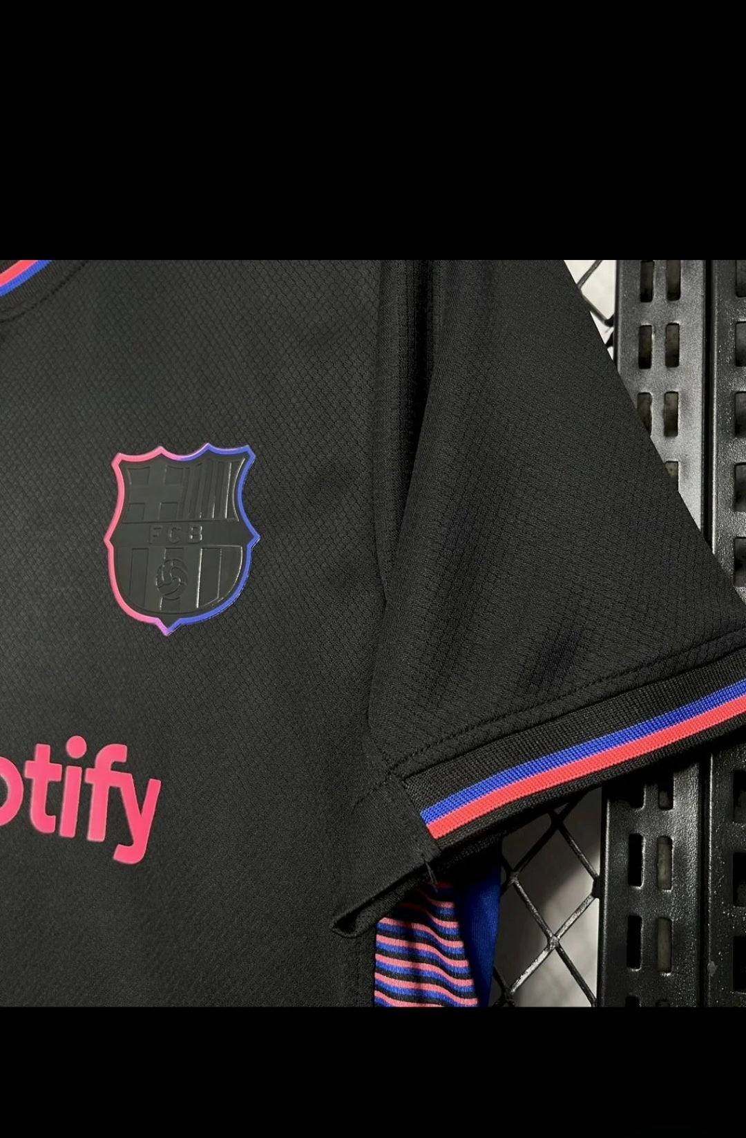 Barcelona 2024 Training Black Edition