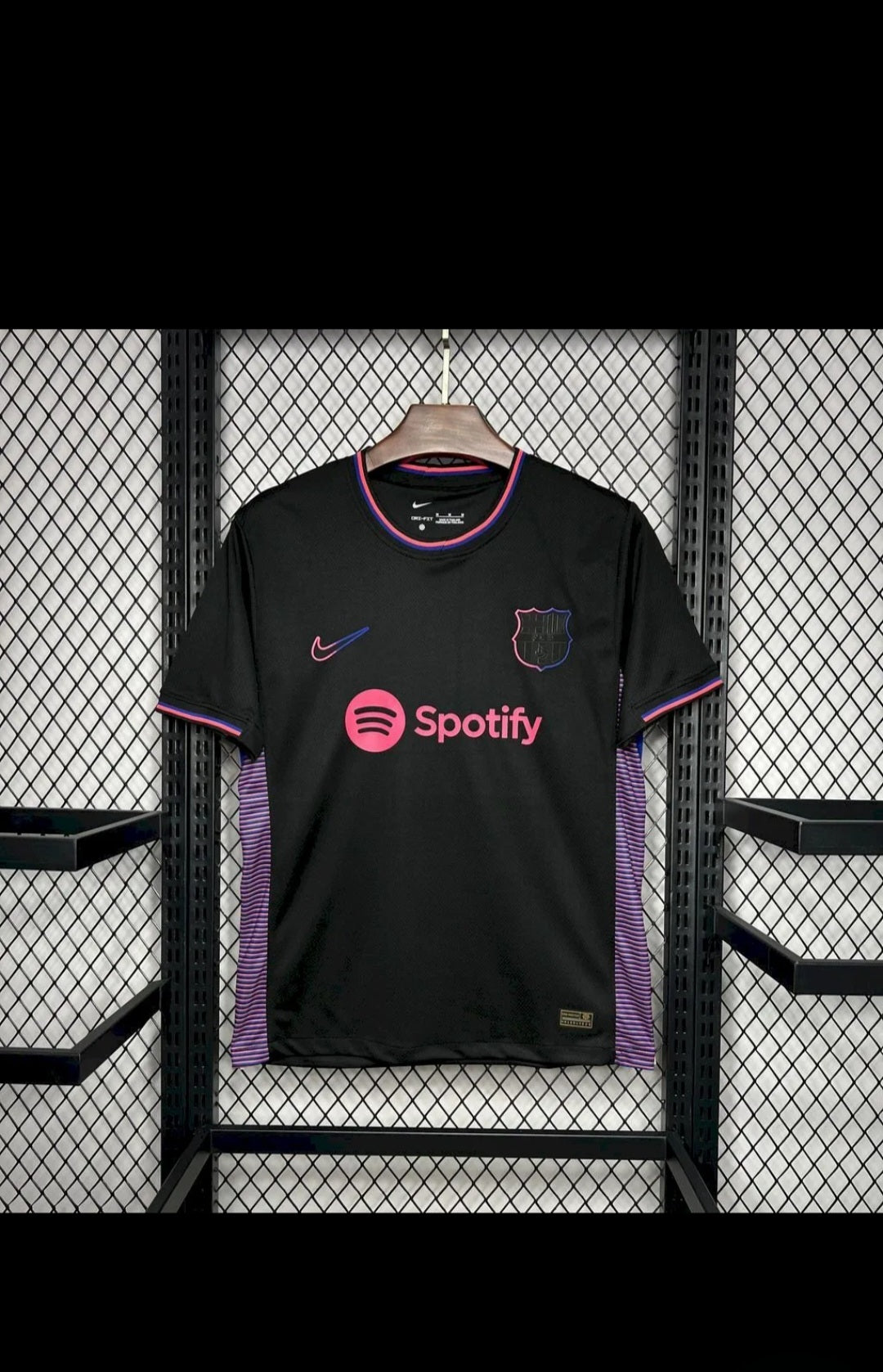 Barcelona 2024 Training Black Edition