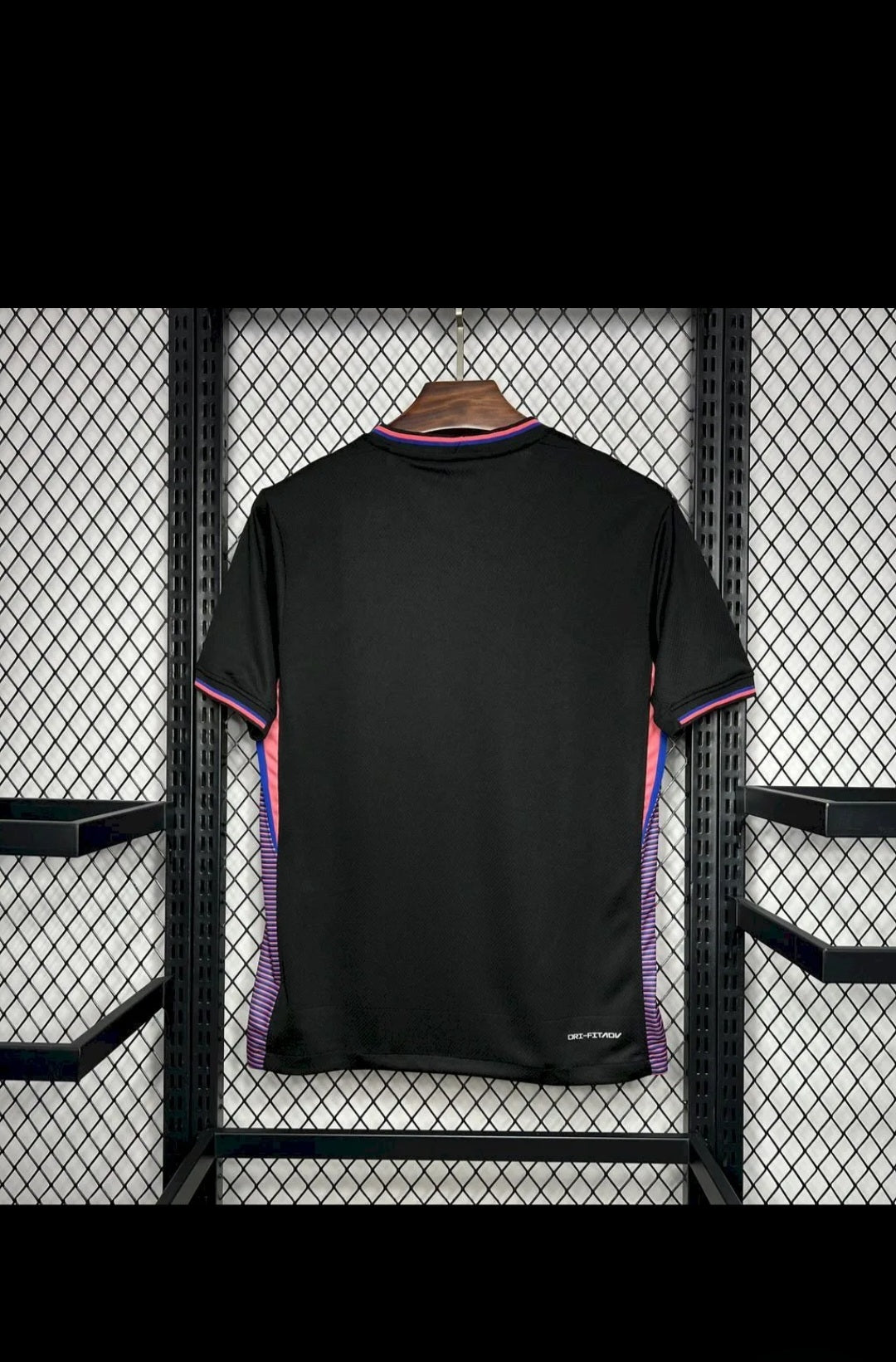 Barcelona 2024 Training Black Edition